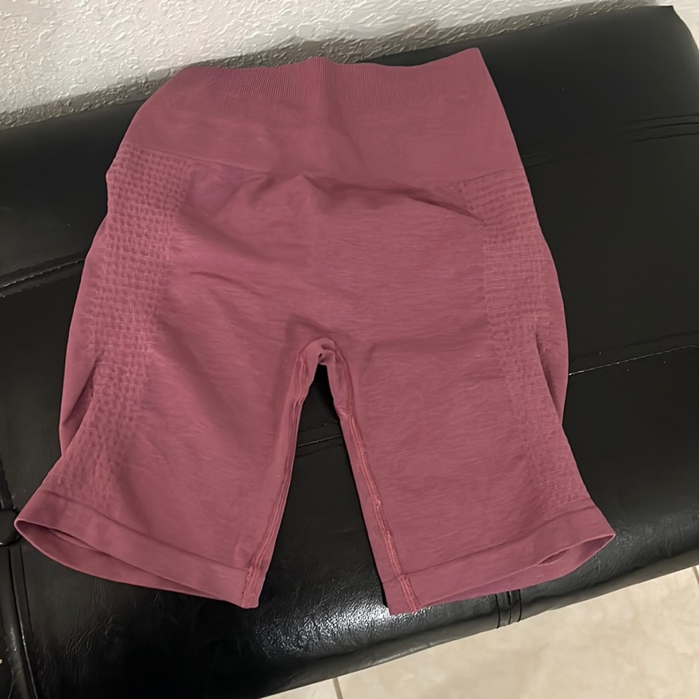 Alphalete Biker shorts